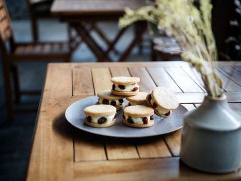 レーズンバターサンドの画像